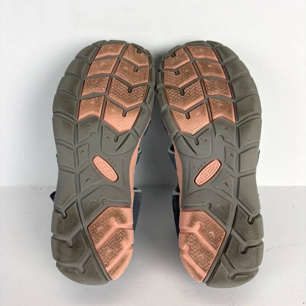 Keen CNX Blue Pink Pull-On Washable Sport Sandals Shoes women's size 6